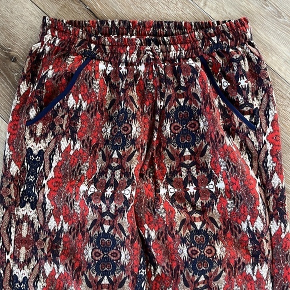 Anthropologie Cartonnier Letna Jogger Pants Red Patterned - Picture 4 of 14